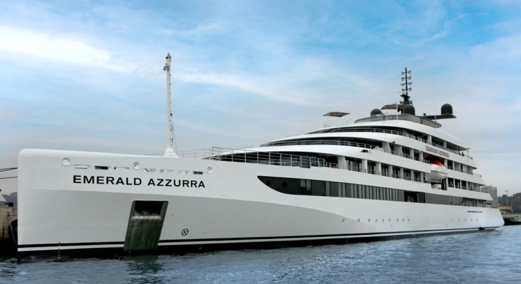 Emerald Azzurra Foto Scenic Cruises